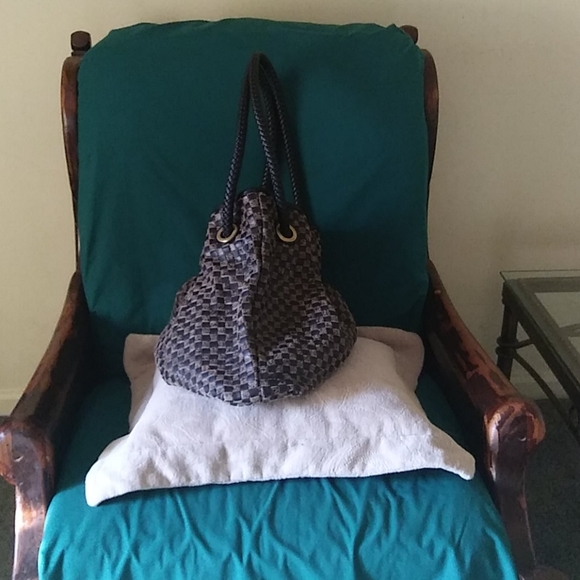 Black and Tan Purse - Picture 2 of 8